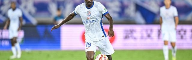 【中超】阿苏埃2球均无效图多列绝杀 三镇1比0申花